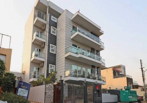 Hotel O V R Residency Near Sri Amruth Chithra Mandira