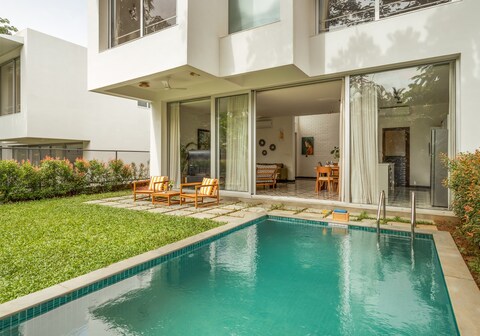 La Agueda Newly Constructed w Pvt Pool Garden ( 02 )