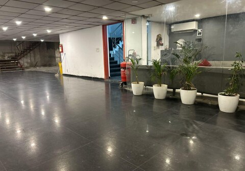 Hotel Regenta Palace