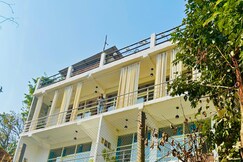 White paradise | Entire 2BHK Apartment, Guwahati White paradise | Entire 2BHK Apartment, Guwahati