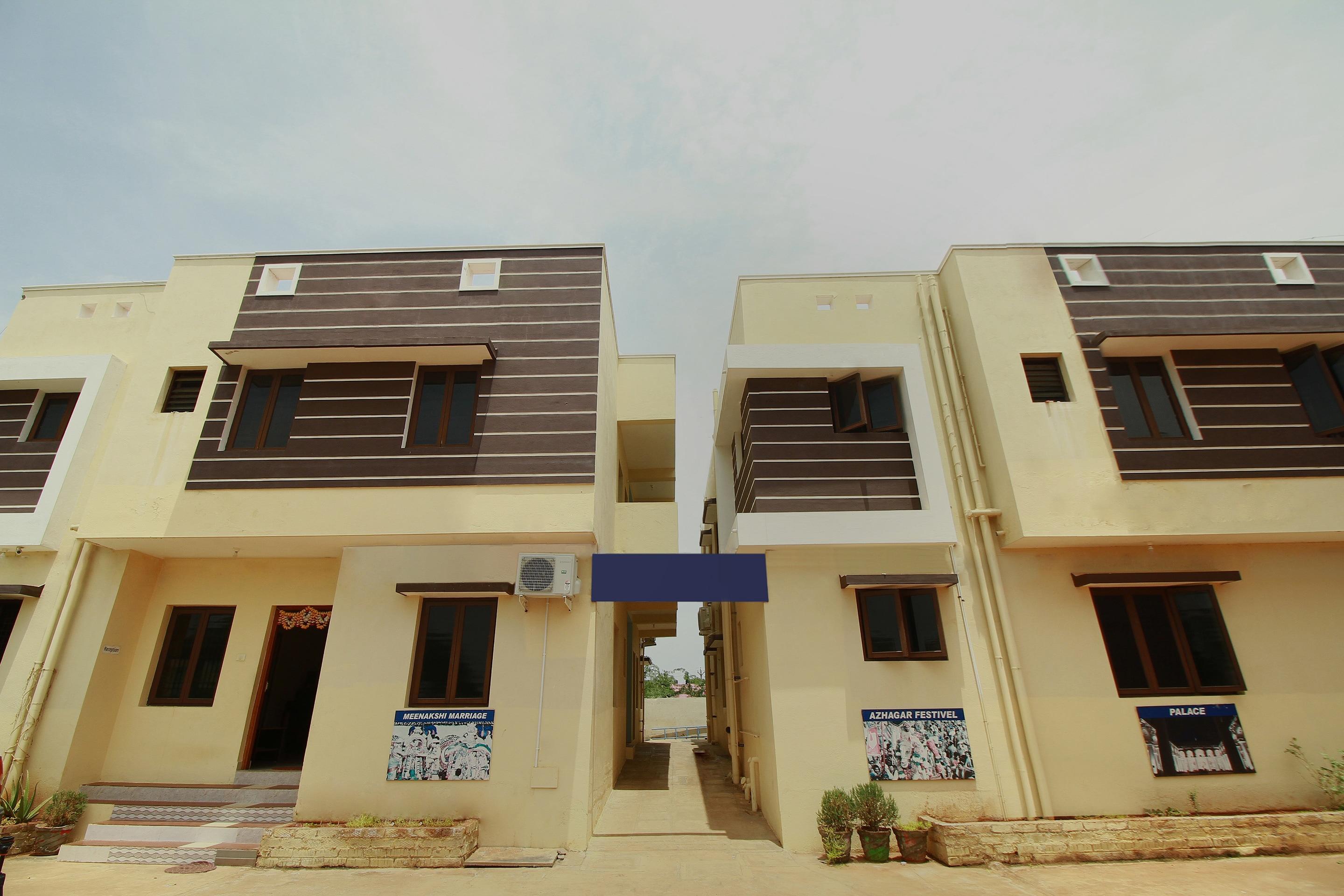 Meenakshi s Sunshine Hotel Madurai INR 440 OFF   2  0  0  0   Deal
