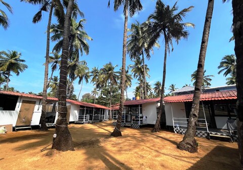 Lakshdeep Cottages