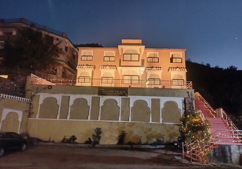 Jaigarh Palace