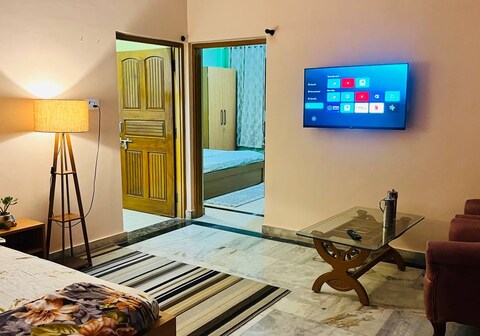 The Veerbhadra | Madhuraj Stays