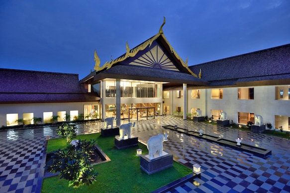 Radisson Blu Plaza Resort & Convention Centre Karjat