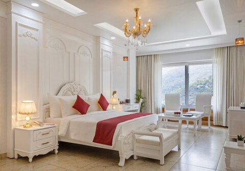 Sterling Kastoori Rudraprayag