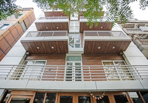 Capital O Paschim Vihar West