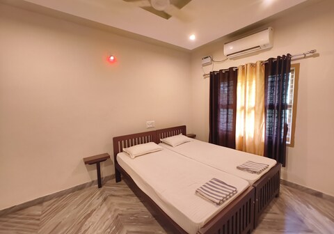 Shri Ganesh Residency - Lodging & Boarding