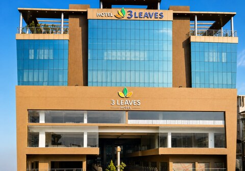 Hotel 3 Leaves