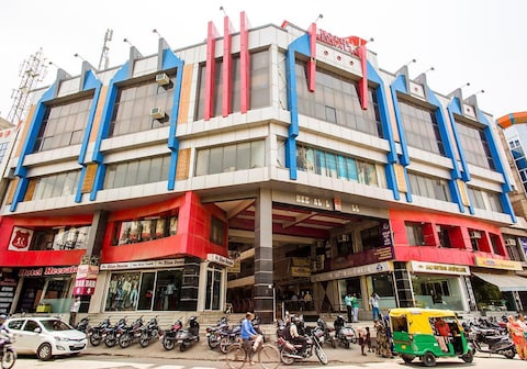 HOTEL HEERALAL