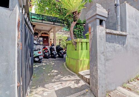 OYO 92017 Sari Agung Hotel