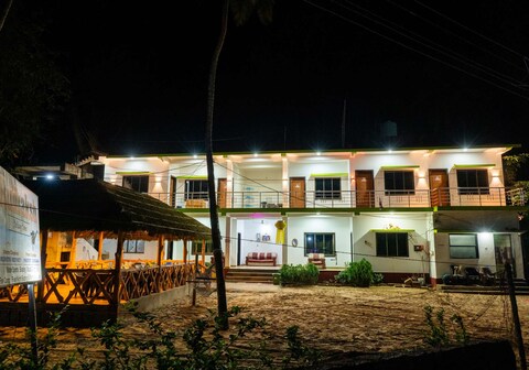 HOTEL RUDRAKSHA HOLIDAYS