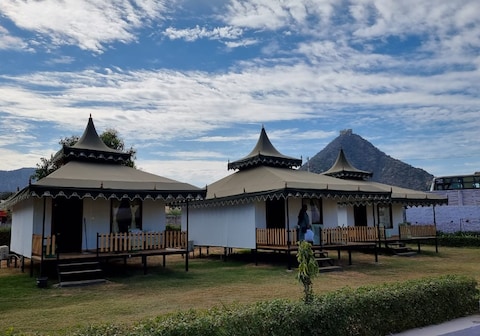 The Glorious Hills Resort Pushkar