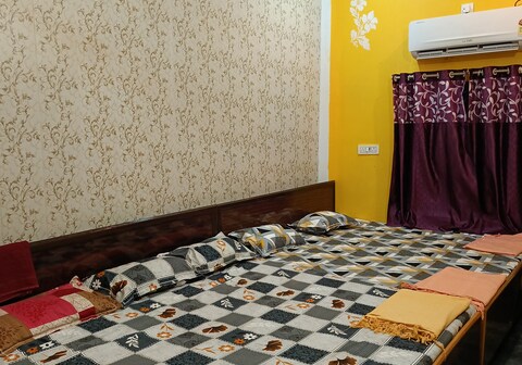 Maa Janki guest house