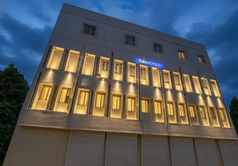 FabExpress Urban Inn - Yeswanthpur
