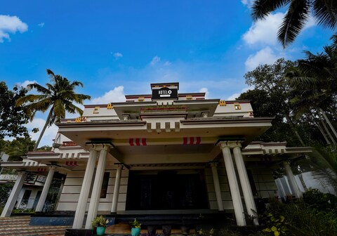 Hotel O NIMS Hospital Formerly White Castle