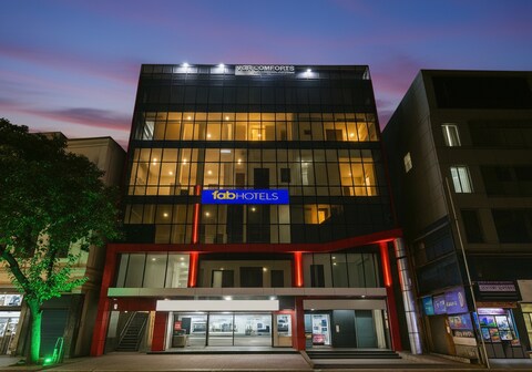 FabHotel VGR Comforts - Nr Khairtabad Metro Station