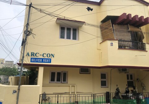 Fully Furnished 2BHK in Velachery