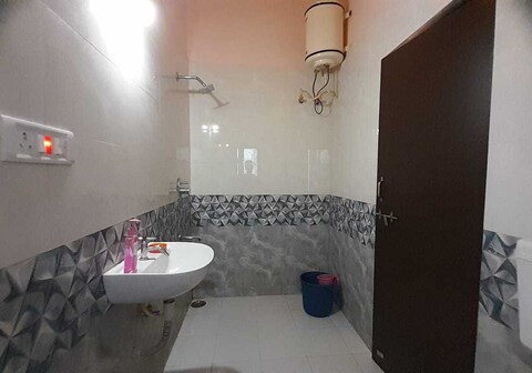 Hotel O Home Shri Khemankari Home Stay