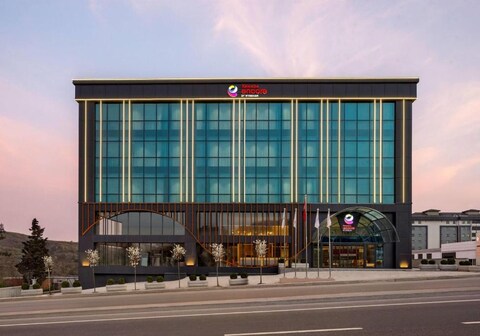 Ramada Encore by Wyndham Istanbul Arnavutkoy