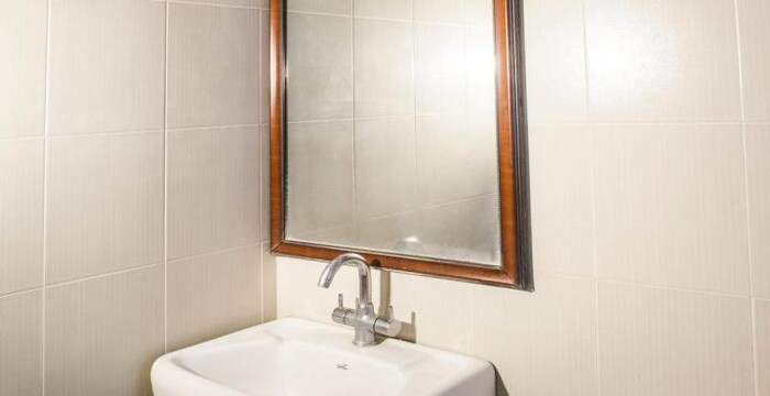 Super Deluxe Triple Bed Bathroom