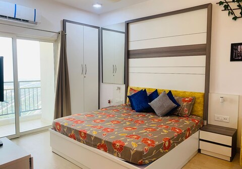 Richa's Home | The Copyright Entire Apartment