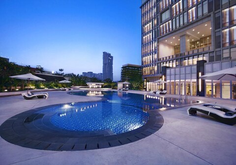 ذا جروف سويتس باي غراند أستون