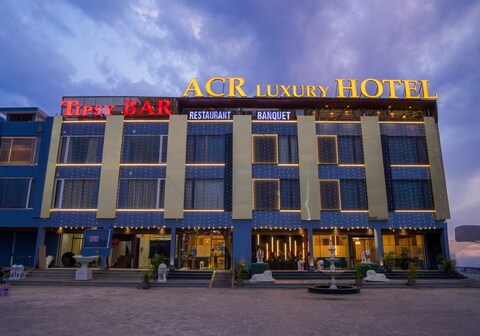 ACR Luxury Hotel