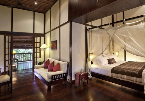 3 NAGAS LUANG PRABANG MGALLERY