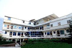 Petals Krish Grand Hotel, Rishikesh Petals Krish Grand Hotel, Rishikesh