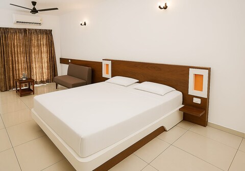 Nandanam Homes Service Apartment