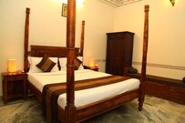 Hotel Raghuraj Palace, Jaipur Hotel Raghuraj Palace, Jaipur