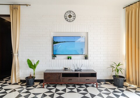 Camelia by Da Alohas, lux 2 BHK Suite nr Candoliim