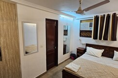 B2 Sky Bloom Luxury Homestay, Delhi B2 Sky Bloom Luxury Homestay, Delhi