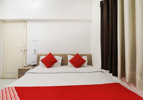 Hotel O Star Rooms