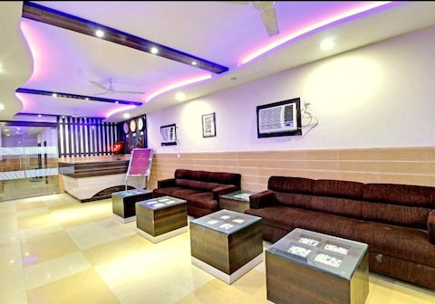 Hotel Pradeep Palace