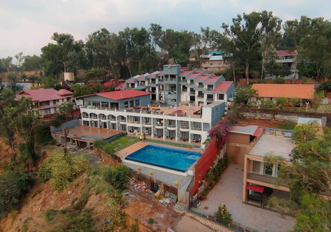 Cloudmist Resort and Spa