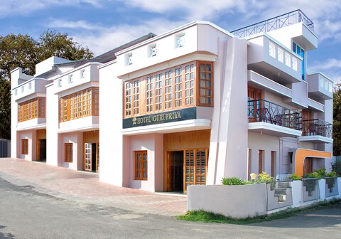Hotel Gurupriya