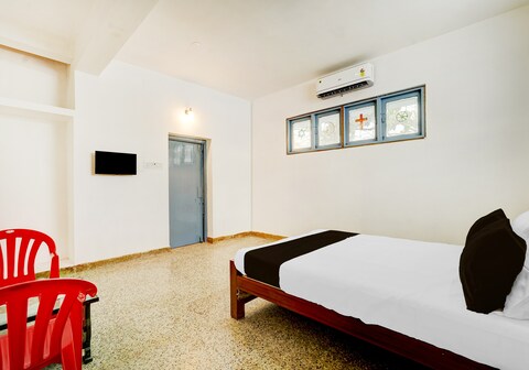 Hotel O Sky Blue Residency