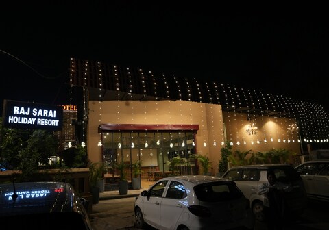 Hotel Raj Sarai