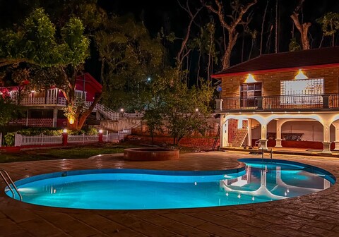 MANDAL WOODS HOMESTAY