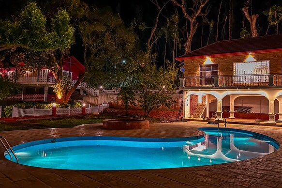 MANDAL WOODS HOMESTAY