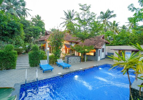 POP TAVERN Kovalam Private Pool villa by VOYE HOMES