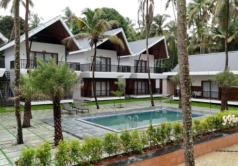 9 Planets Resort Trasi