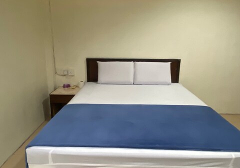 Hotel O Gold Hill Hotel