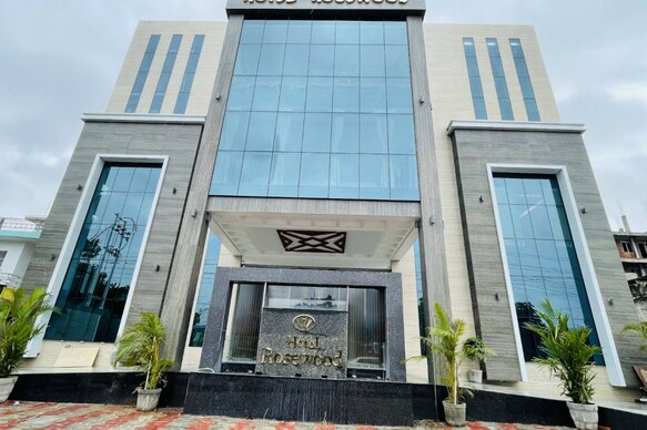 HOTEL ROSEWOOD
