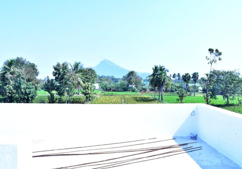 Arunachala Mountain Retreat House