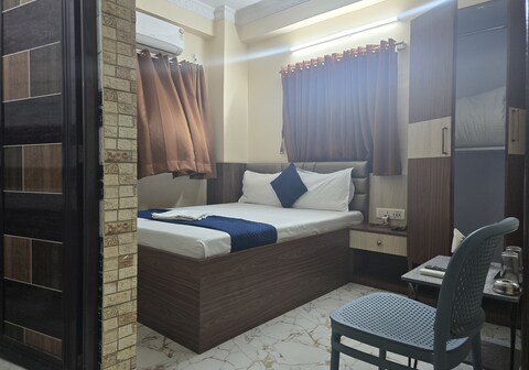 HOTEL FAB INTERNATIONAL