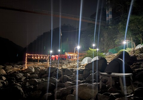 Shnongpdeng tents stay