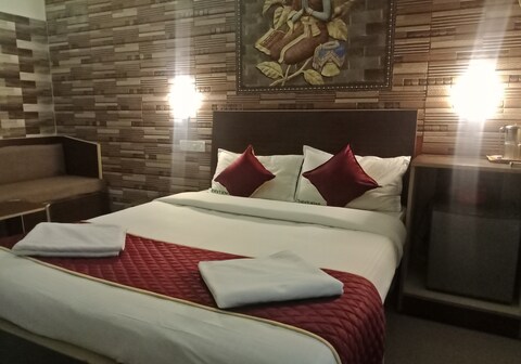 RHYTHMS LAKE VIEW RESORTSS